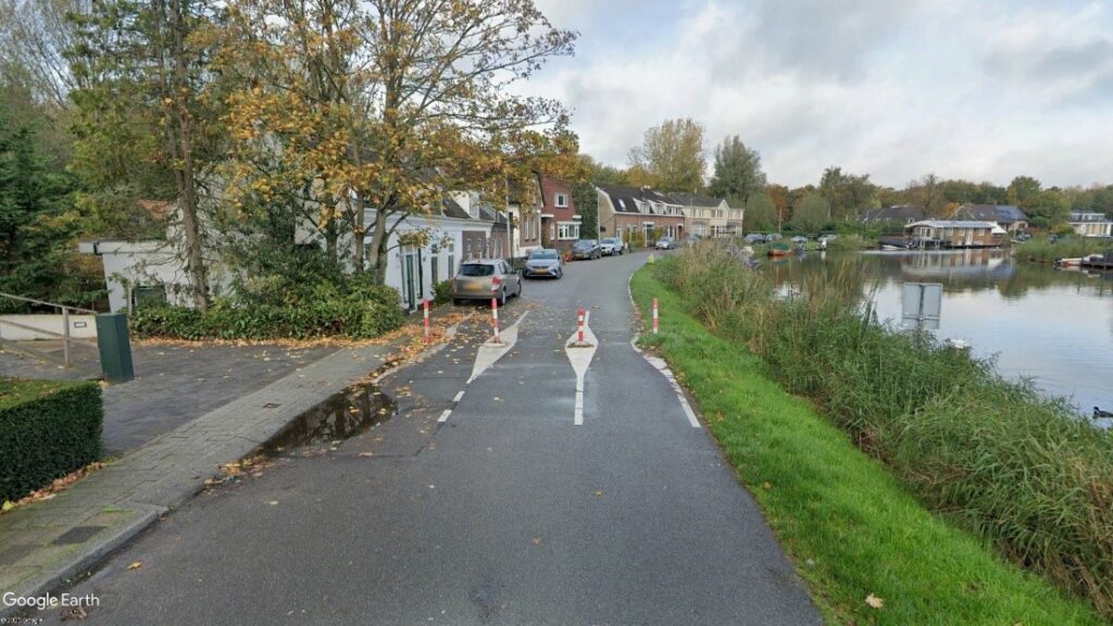 A set of bollards on the main cycling route between Rotterdam and Amsterdam, which effectively create a dead-end street that still allows bicycles and pedestrians through.