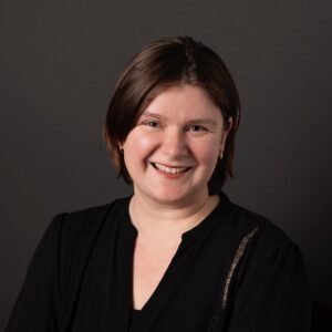 Anna Youngmann Headshot